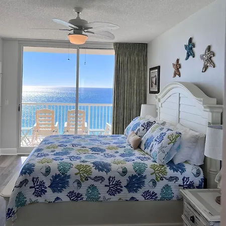 Amazing View-Beachfront 3 Bedroom 2 Bath At Majestic Beach!
